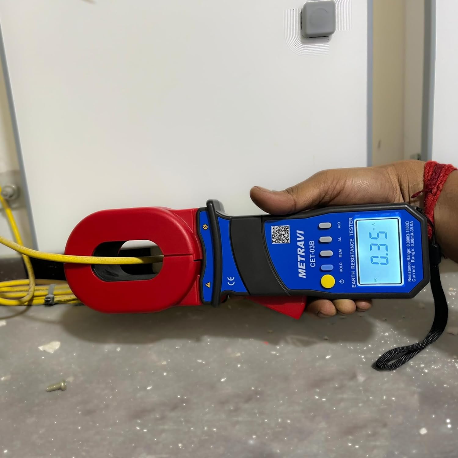 Metravi CET-03B Clamp-on Earth and Ground Resistance Tester with Bluetooth