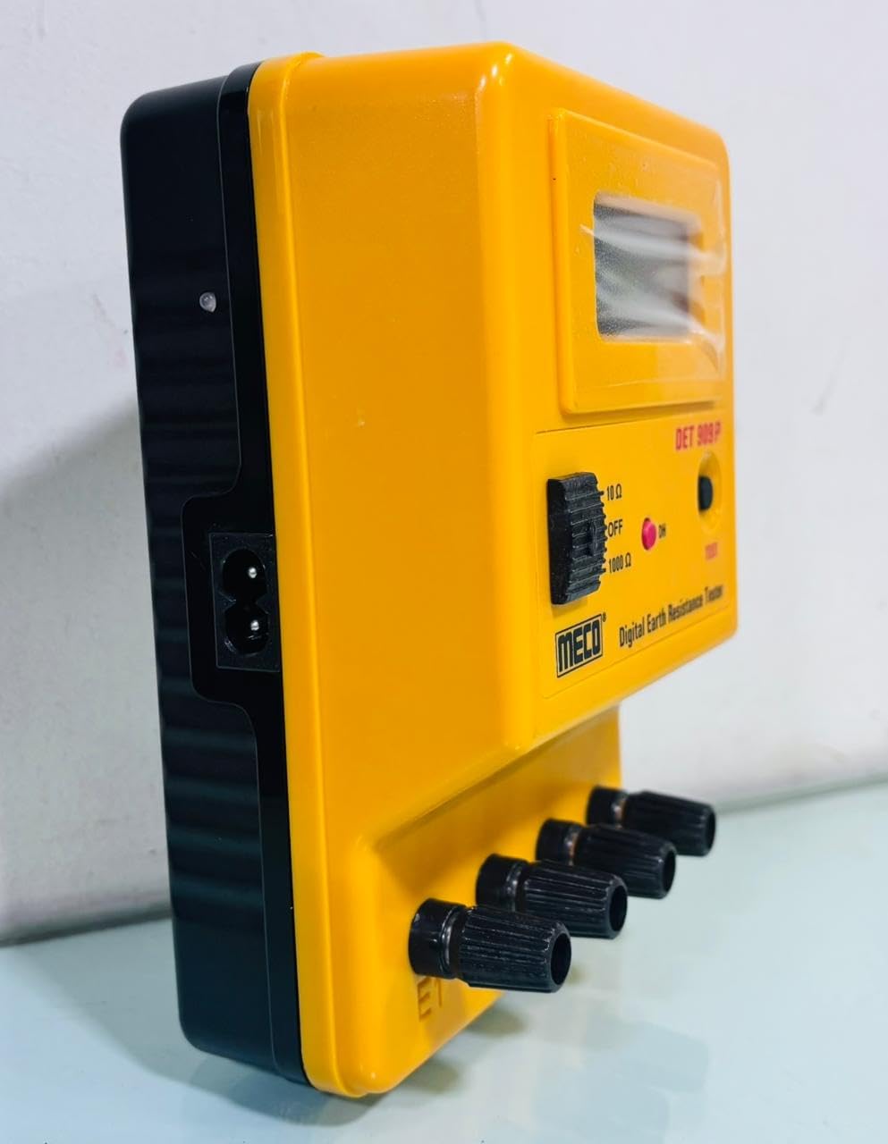 MECO DET 909 P Digital Earth Resistance Tester 10 Ohms & 1000 Ohms