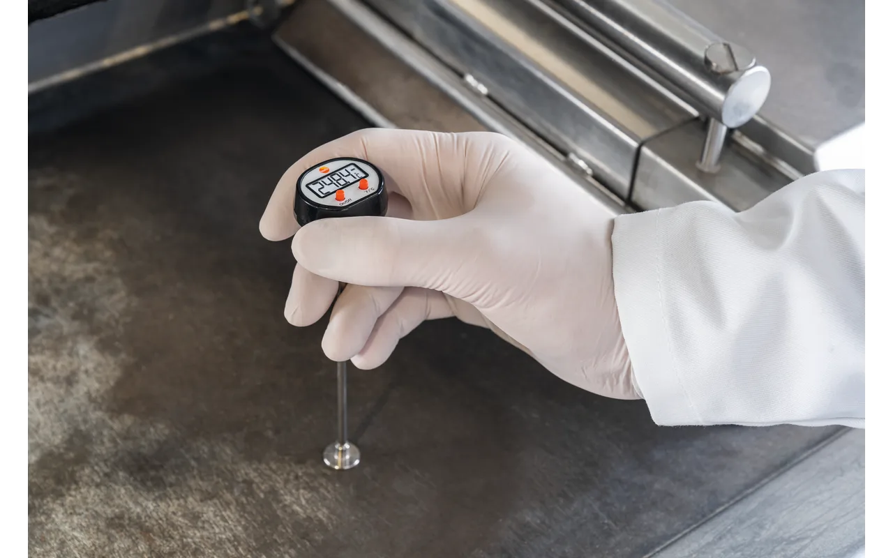 Testo Mini surface thermometer, silver, 25 cm x 15 cm x 10 cm (0560 1109)