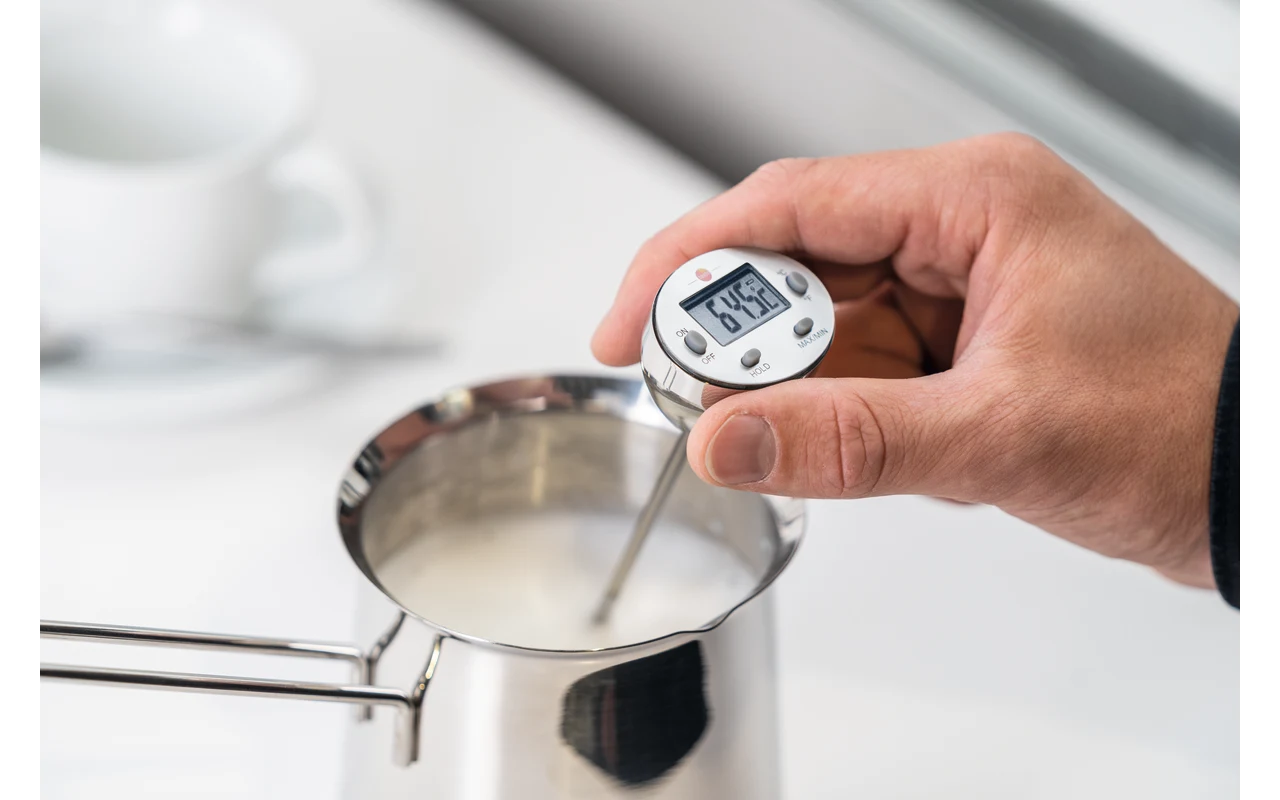 Testo Waterproof mini probe thermometer (0560 1113)